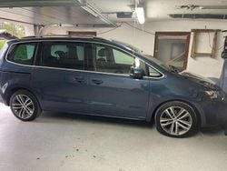 Blau Gebraucht 2017 VW Sharan Highline Van / Kleinbus | 21.999 € (Guter Preis)
