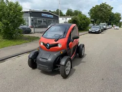 Rot Gebraucht 2013 Renault Twizy Urban Kleinwagen | 2.699 € (Etwas zu teuer)