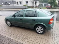 Grün Gebraucht 1999 Opel Astra Limousine | 1.599 € (Fairer Preis)