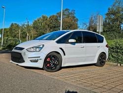 Weiß Gebraucht 2010 Ford S-MAX Titanium S Van / Kleinbus | 2.800 € (Fairer Preis)