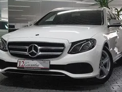 Weiß Gebraucht 2017 Mercedes E200 Avantgarde Limousine | 13.690 € (Guter Preis)
