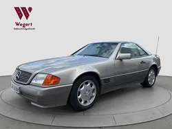 Silber Gebraucht 1993 Mercedes SL300 Cabrio | 16.950 €