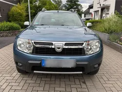 Blau Gebraucht 2011 Dacia Duster SUV | 7.300 € (Fairer Preis)