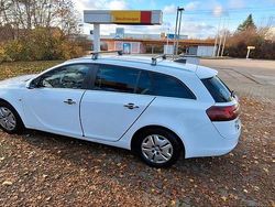 Weiß Gebraucht 2016 Opel Insignia Kombi | 6.800 € (Teuer)