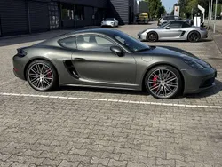 Grün Gebraucht 2022 Porsche 718 Cayman GTS Coupé | 86.000 € (Fairer Preis)