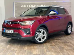 Rot Gebraucht 2020 Ssangyong Tivoli SUV | 13.990 € (Fairer Preis)