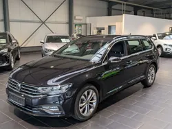 Schwarz Gebraucht 2022 VW Passat Business Kombi | 26.900 € (Guter Preis)