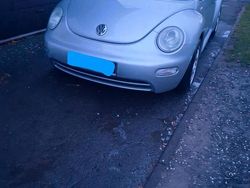 Silber Gebraucht 2000 VW Beetle Kleinwagen | 1.300 €