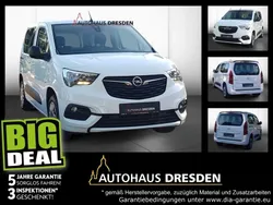 Jade weiss Gebraucht 2022 Opel Combo-e Life Edition Van / Kleinbus | 21.450 € (Fairer Preis)