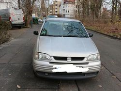 Silber Gebraucht 2000 Seat Arosa Kleinwagen | 500 € (Fairer Preis)