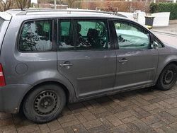 Grau Gebraucht 2005 VW Touran Van / Kleinbus | 1.900 € (Fairer Preis)