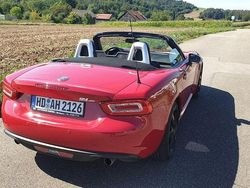 Rot Gebraucht 2019 Fiat 124 Spider Cabrio | 21.350 € (Fairer Preis)