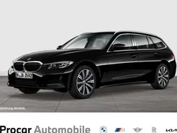 Schwarz Gebraucht 2022 BMW 320 Sport Line Kombi | 24.999 € (Guter Preis)