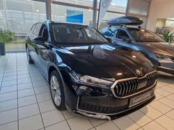 Onyxschwarz metallic Neu 2025 Skoda Superb LAURIN & KLEMENT Kombi | 49.590 € (Fairer Preis)