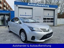 Silber Gebraucht 2013 Toyota Avensis Life Limousine | 7.950 € (Guter Preis)