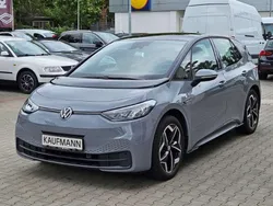Grau Gebraucht 2021 VW ID.3 Pro Kleinwagen | 16.890 € (Guter Preis)