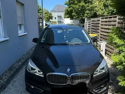 Schwarz Gebraucht 2014 BMW 218 Active Tourer Luxury Line Van / Kleinbus | 13.500 €