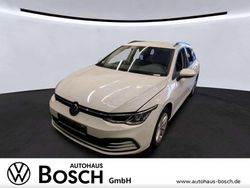Pure white Gebraucht 2022 VW Golf VIII Life Kombi | 17.815 € (Superpreis)