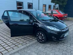 Schwarz Gebraucht 2011 Ford Fiesta Kleinwagen | 3.499 €