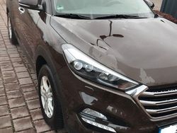 Braun Gebraucht 2017 Hyundai Tucson Premium SUV | 14.900 € (Fairer Preis)