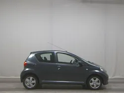 Dark grey metallic Gebraucht 2008 Toyota Aygo Kleinwagen | 1.250 € (Guter Preis)