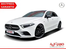 Weiß Gebraucht 2020 Mercedes A220 AMG line Limousine | 28.990 € (Fairer Preis)