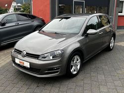 Grau Gebraucht 2016 VW Golf VII Highline Limousine | 13.990 € (Fairer Preis)