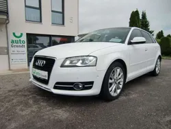 Weiß Gebraucht 2011 Audi A3 Sportback Ambition Limousine | 6.500 € (Superpreis)