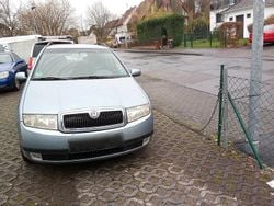 Grau Gebraucht 2002 Skoda Fabia Kombi | 640 € (Guter Preis)