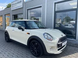 Weiß Gebraucht 2015 Mini ONE Kleinwagen | 9.890 € (Fairer Preis)