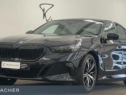 Schwarz Gebraucht 2024 BMW 550e M Sport Limousine | 68.990 € (Guter Preis)