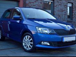 Blau Gebraucht 2015 Skoda Fabia Cool Edition Kleinwagen | 6.600 € (Fairer Preis)