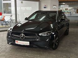 Olivgruen matt Gebraucht 2021 Mercedes C220 Avantgarde Kombi | 27.990 € (Teuer)
