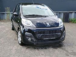 Schwarz Gebraucht 2012 Peugeot 107 Envy Kleinwagen | 3.950 € (Fairer Preis)