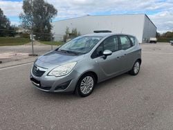 Silber Gebraucht 2013 Opel Meriva Active Van / Kleinbus | 3.500 € (Guter Preis)