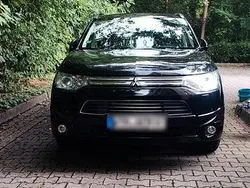 Schwarz Gebraucht 2014 Mitsubishi Outlander P-HEV SUV | 9.000 € (Guter Preis)