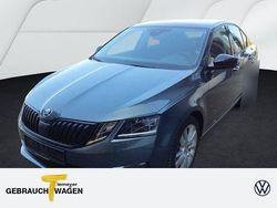 Grau Gebraucht 2019 Skoda Octavia Style Limousine | 21.870 €