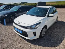 Weiß Gebraucht 2020 Kia Rio Edition 7 Limousine | 9.999 € (Guter Preis)