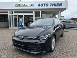 Schwarz Neu 2024 VW Golf VIII Life Kombi | 25.450 € (Superpreis)