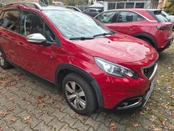 Rot Gebraucht 2019 Peugeot 2008 SUV | 10.500 € (Superpreis)