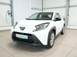 Weiß Gebraucht 2024 Toyota Aygo Business Edition Kleinwagen | 15.900 € (Fairer Preis)