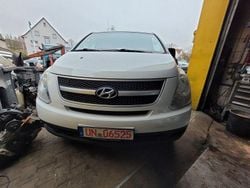 Weiß Gebraucht 2008 Hyundai H-1 Van / Kleinbus | 1.399 € (Superpreis)