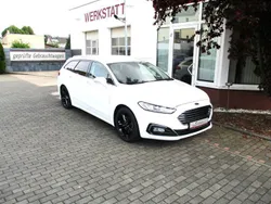 Weiß Gebraucht 2019 Ford Mondeo Titanium Limousine | 19.990 € (Teuer)