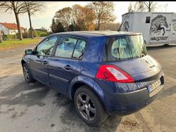 Blau Gebraucht 2003 Renault Mégane II Authentique Limousine | 2.200 €