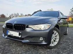 Grau Gebraucht 2014 BMW 320 Sport Line Kombi | 8.400 € (Fairer Preis)