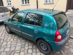 Gebraucht 2004 Renault Clio II Authentique Limousine | 700 € (Guter Preis)