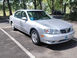Silber Gebraucht 2001 Nissan Maxima Limousine | 2.850 €