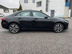 Nachtschwarz Gebraucht 2022 Mercedes A250 Style Limousine | 22.990 € (Superpreis)