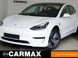 Weiß Gebraucht 2020 Tesla Model 3 Standard Range Plus Limousine | 21.400 € (Guter Preis)