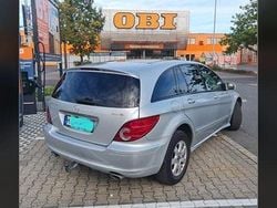 Grau Gebraucht 2007 Mercedes R280 Van / Kleinbus | 5.850 € (Etwas zu teuer)